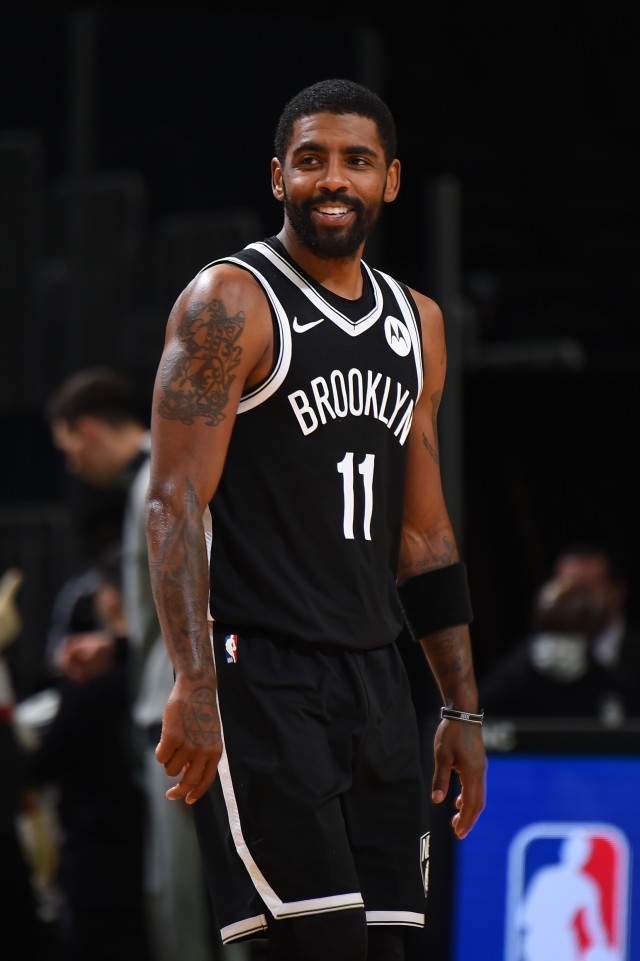 他在解说席 他在解说席