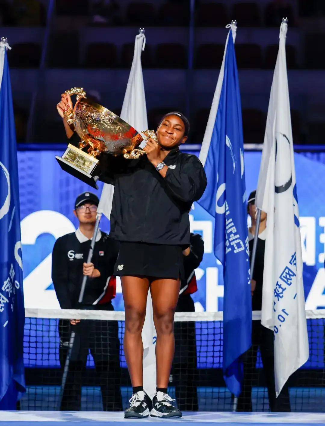 的镇定表现 的镇定表现